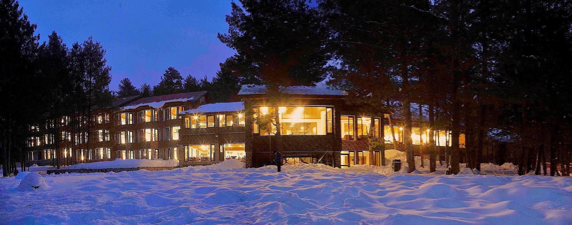 Senator Pine N Peak Hotel Pahalgam Ngoại thất bức ảnh